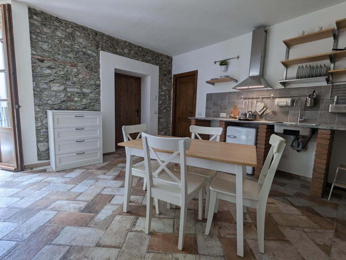 Antica Osteria Apartments Dongo Exterior photo