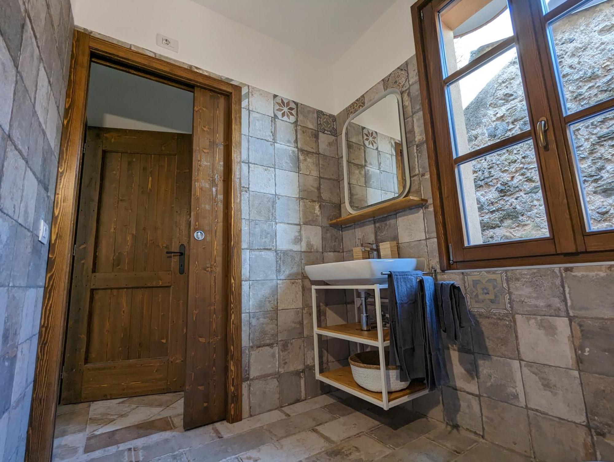 Antica Osteria Apartments Dongo Room photo